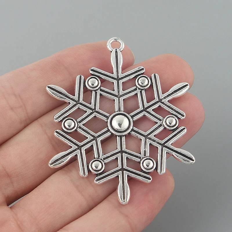 5PCS Large Antique Hollow Open Snowflake Charms Pendants for Necklace Making Jewelry Findings 58x47mm
5PCS Large Antique Hollow Open Snowflake Charms Pendants for Necklace Making Jewelry Findings 58x47mm