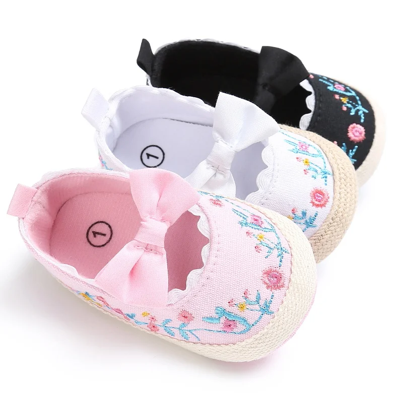 Spring Baby Girl Shoes Toddler Vintage Princess Style Embroidery Cute Bowknot Casual Baby Anti-skid Shoes
Spring Baby Girl Shoes Toddler Vintage Princess Style Embroidery Cute Bowknot Casual Baby Anti-skid Shoes