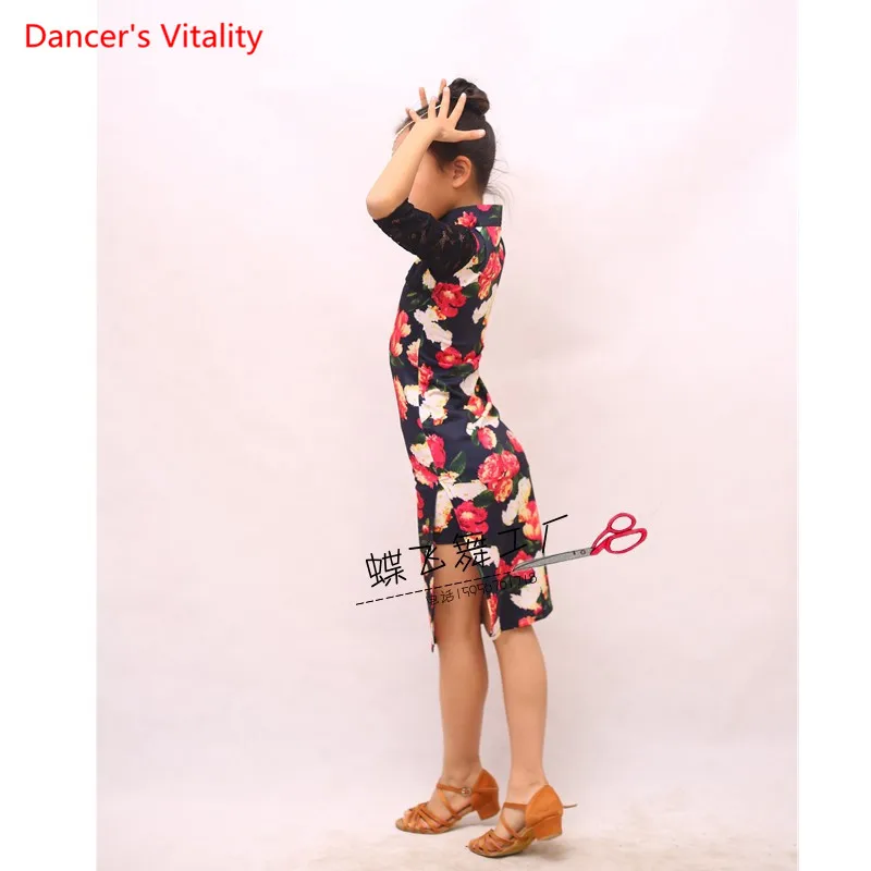 New Cheongsam Latin Dance Performance Dress Girls Half Sleeve Lace Dress Children/Kids Ballroom Dance Competition Clothing
New Cheongsam Latin Dance Performance Dress Girls Half Sleeve Lace Dress Children/Kids Ballroom Dance Competition Clothing