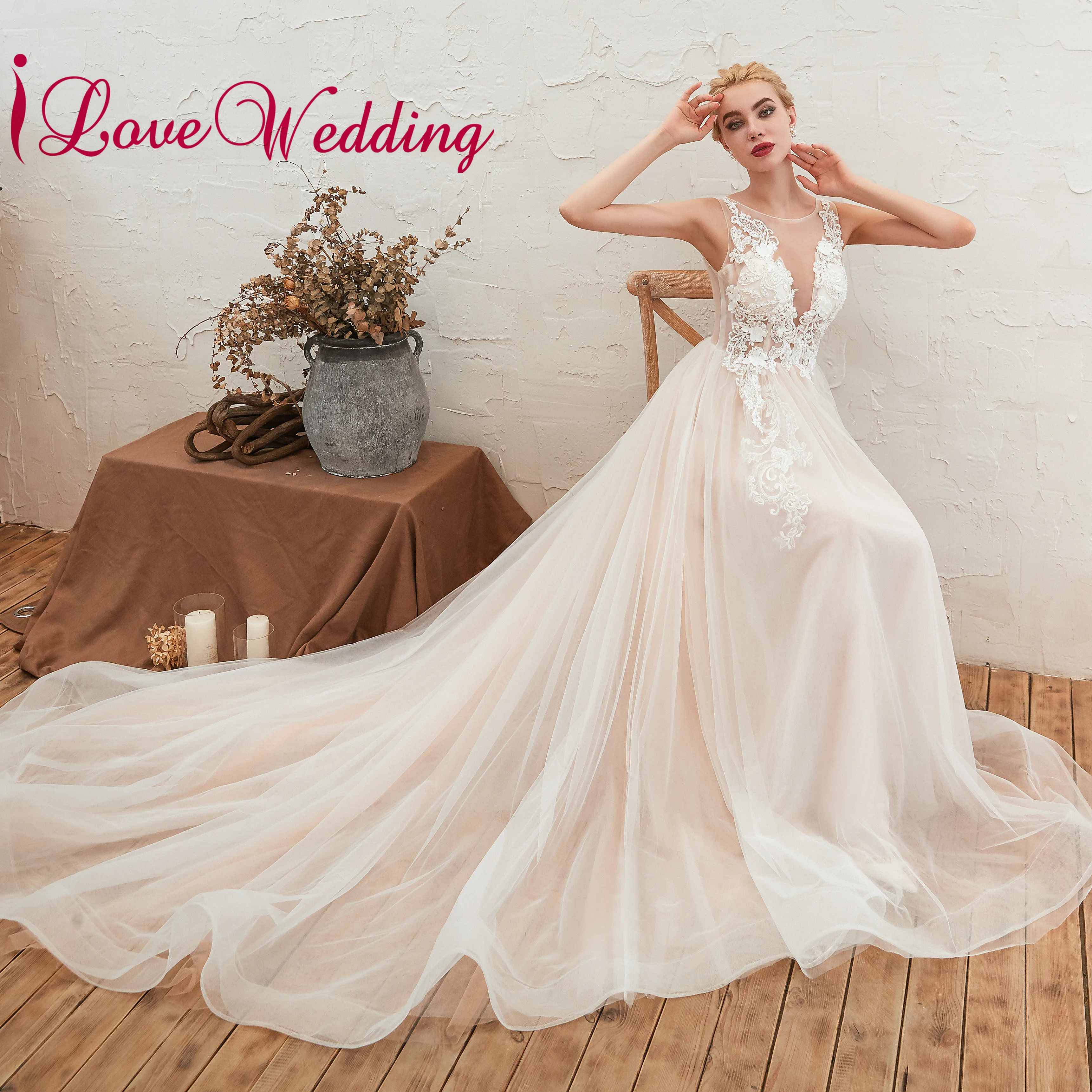 New Arrival Wedding Dresses Sexy V Neck Lace Applique Custom made A Line Tulle Elegant Beach Wedding Gown
New Arrival Wedding Dresses Sexy V Neck Lace Applique Custom made A Line Tulle Elegant Beach Wedding Gown