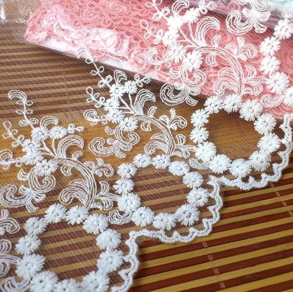 (10yds/lot width 18CM ) beautiful gauze embroidery cotton lace trim ribbon fabric Handmade diy clothes accessories flower
(10yds/lot width 18CM ) beautiful gauze embroidery cotton lace trim ribbon fabric Handmade diy clothes accessories flower