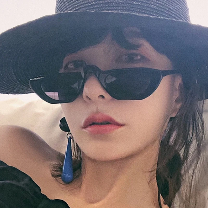 2019 Unique Cat Eye Sunglasses Women Brand Designer 90s Vintage Leopard Narrow Cateye Sun Glasses Female Shades UV400
2019 Unique Cat Eye Sunglasses Women Brand Designer 90s Vintage Leopard Narrow Cateye Sun Glasses Female Shades UV400