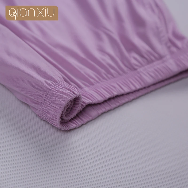 Qianxiu 2017 new autumn women's pajamas suit lace modelle material is comfortable and breathable 17104A
Qianxiu 2017 new autumn women's pajamas suit lace modelle material is comfortable and breathable 17104A
