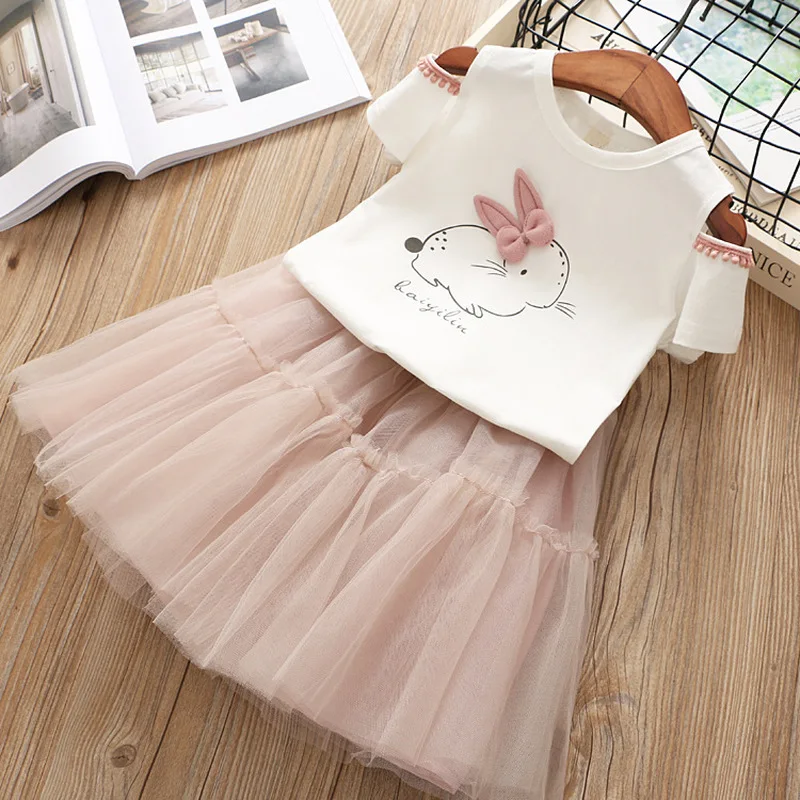 Children's Suit Korean Girl Skirt Two-piece Rabbit Short-sleeved Full-length Half-length Skirt
Children's Suit Korean Girl Skirt Two-piece Rabbit Short-sleeved Full-length Half-length Skirt