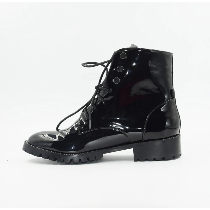 Fashion Black Patent Leather Lace Up Ankle Boots Classical Square Heels Handsome Woman Motorcycle Shoes
Fashion Black Patent Leather Lace Up Ankle Boots Classical Square Heels Handsome Woman Motorcycle Shoes