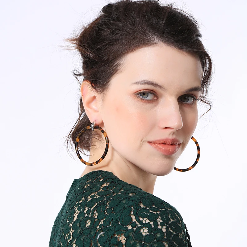 Bohemia Ethnic Statement Leopard Acrylic Earrings For Women Trendy Big Circle Round Drop Earrings Gift Fashion Jewelry
Bohemia Ethnic Statement Leopard Acrylic Earrings For Women Trendy Big Circle Round Drop Earrings Gift Fashion Jewelry