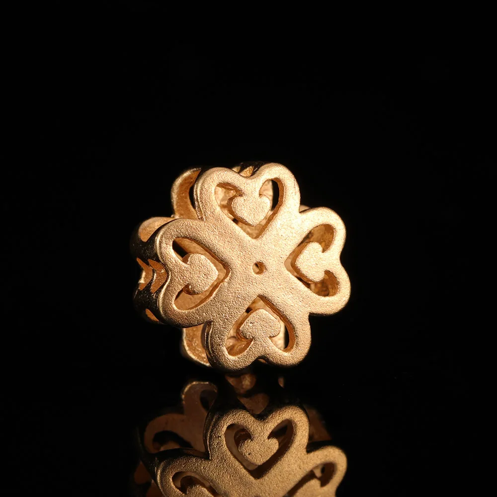24K Heart Shape Hollow Yellow Filled Gold Spacer Beads Fit Loose Charm Bracelet Bangle Bead DIY For Jewelry Making Accessories
24K Heart Shape Hollow Yellow Filled Gold Spacer Beads Fit Loose Charm Bracelet Bangle Bead DIY For Jewelry Making Accessories