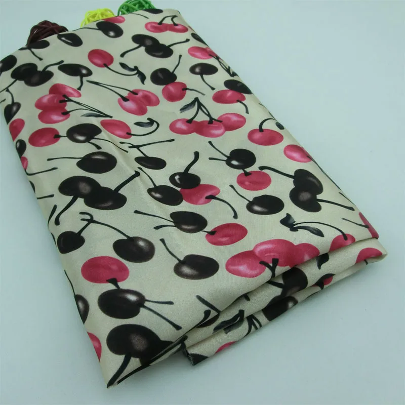 Satin Cloth Print Fruit Design, 145 cm Wide, Women Dress or DIY Curtains, Tablecloths R158 
Satin Cloth Print Fruit Design, 145 cm Wide, Women Dress or DIY Curtains, Tablecloths R158