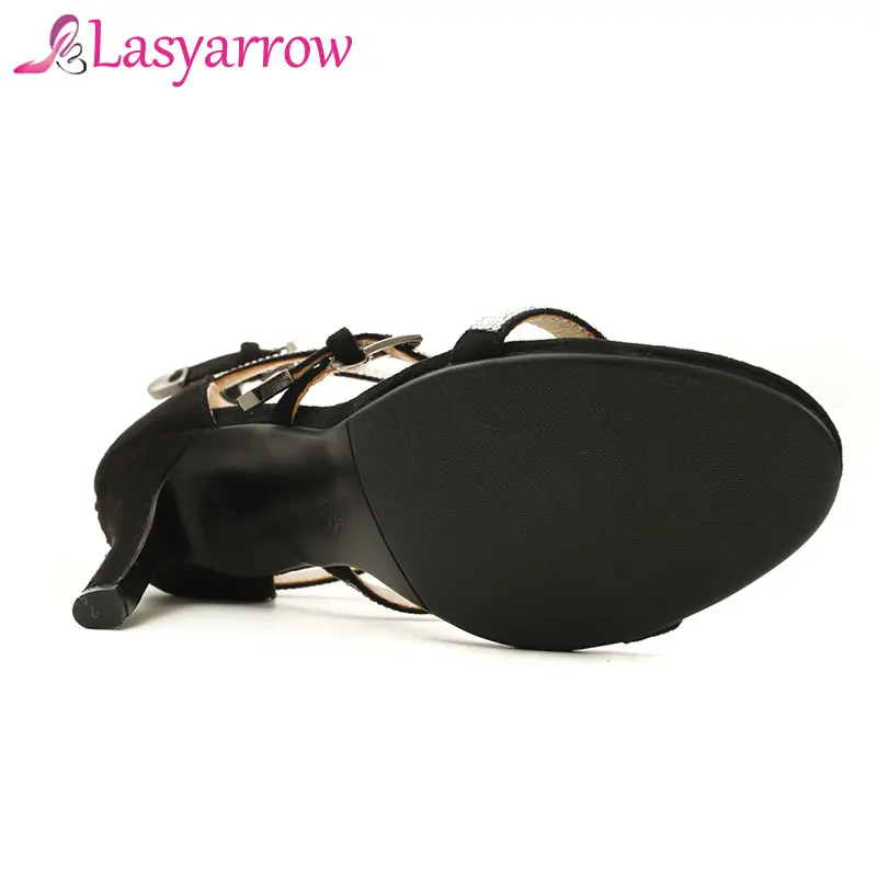 Lasyarrow Women High Heels Sexy Ladies Cut Out Roman Sandals Gladiator Bootie Stiletto Open Toe Shoes Woman Crystal Buckle RM449
Lasyarrow Women High Heels Sexy Ladies Cut Out Roman Sandals Gladiator Bootie Stiletto Open Toe Shoes Woman Crystal Buckle RM449