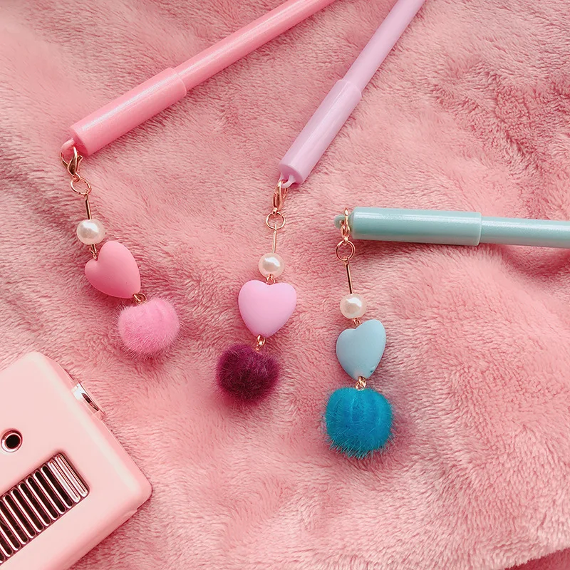 3pcs Pink heart pendant gel pen set 0.5mm Black color ink pens for writing Stationery items Office tools school supplies F557
3pcs Pink heart pendant gel pen set 0.5mm Black color ink pens for writing Stationery items Office tools school supplies F557
