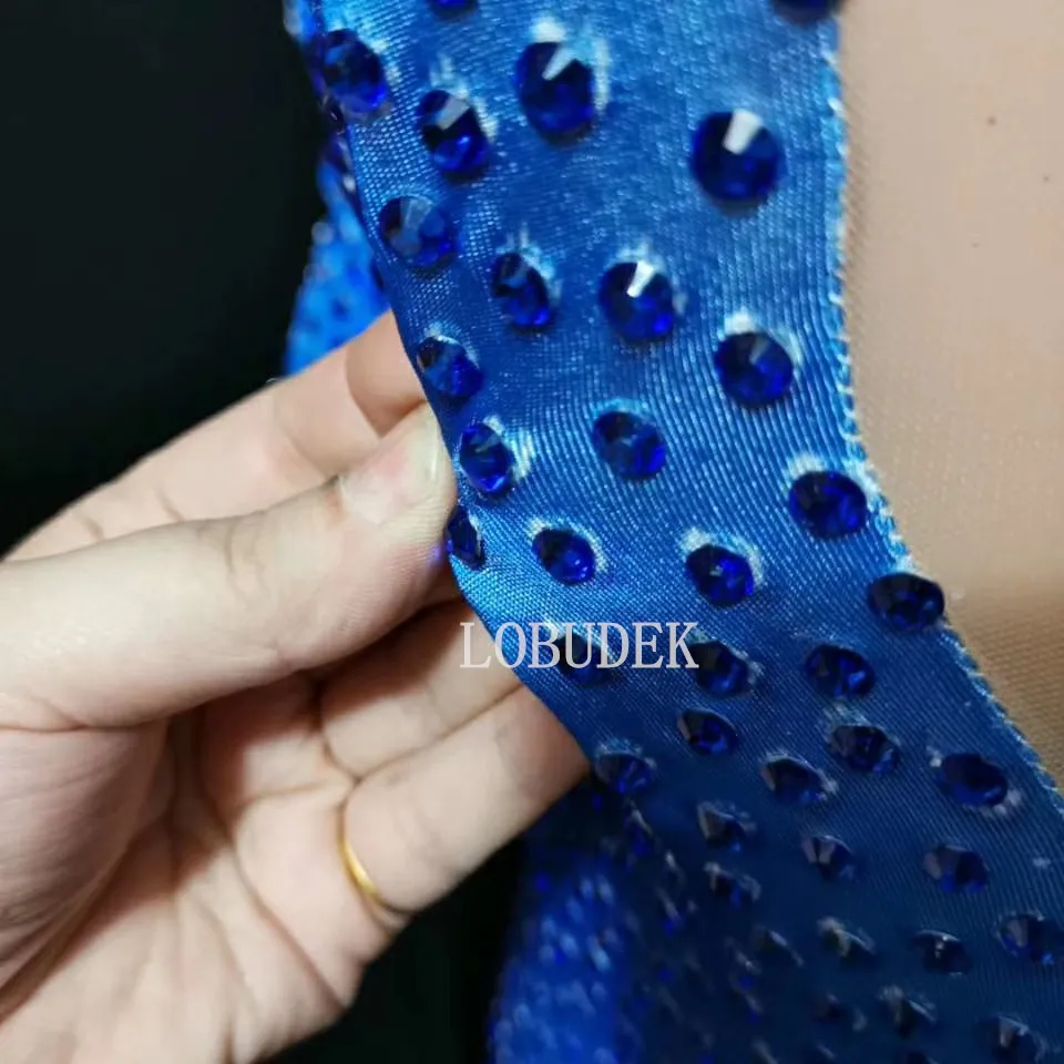 Sexy V-Neck Long Sleeve Blue Rhinestones Jumpsuit Women Singer Nightclub Concert Elastic Rompers Performance Stage Costume
Sexy V-Neck Long Sleeve Blue Rhinestones Jumpsuit Women Singer Nightclub Concert Elastic Rompers Performance Stage Costume