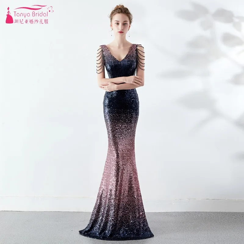 Sparkly Sequin Mermaid Bodice Long V Neck Contrast Color Beading Bridesmaid Dresses Fast Shipping Charming Wedding Dress JQ307
Sparkly Sequin Mermaid Bodice Long V Neck Contrast Color Beading Bridesmaid Dresses Fast Shipping Charming Wedding Dress JQ307