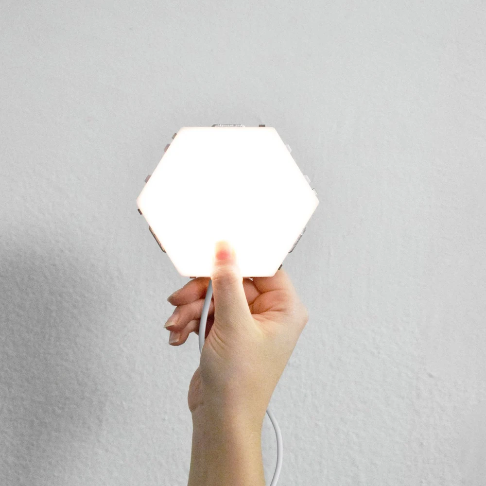 Quantum Light Touch Sensitive Sensor Night Lamp Modular Hexagonal LED Magnetic Lights Wall Lamp Novelty Creative DIY Decoration
Quantum Light Touch Sensitive Sensor Night Lamp Modular Hexagonal LED Magnetic Lights Wall Lamp Novelty Creative DIY Decoration