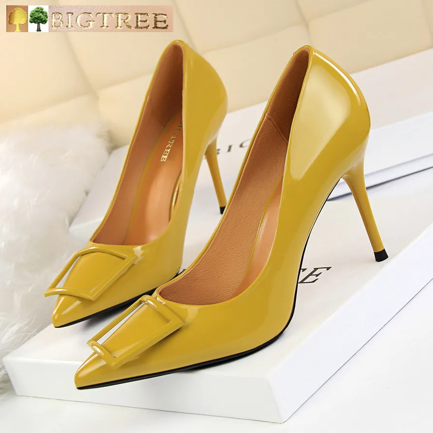 Square Buckle Fashion OL Office Shoes 2019 New Women's Concise Patent Leather Shallow High Heels Shoes Pointed Toe Women Pumps
Square Buckle Fashion OL Office Shoes 2019 New Women's Concise Patent Leather Shallow High Heels Shoes Pointed Toe Women Pumps