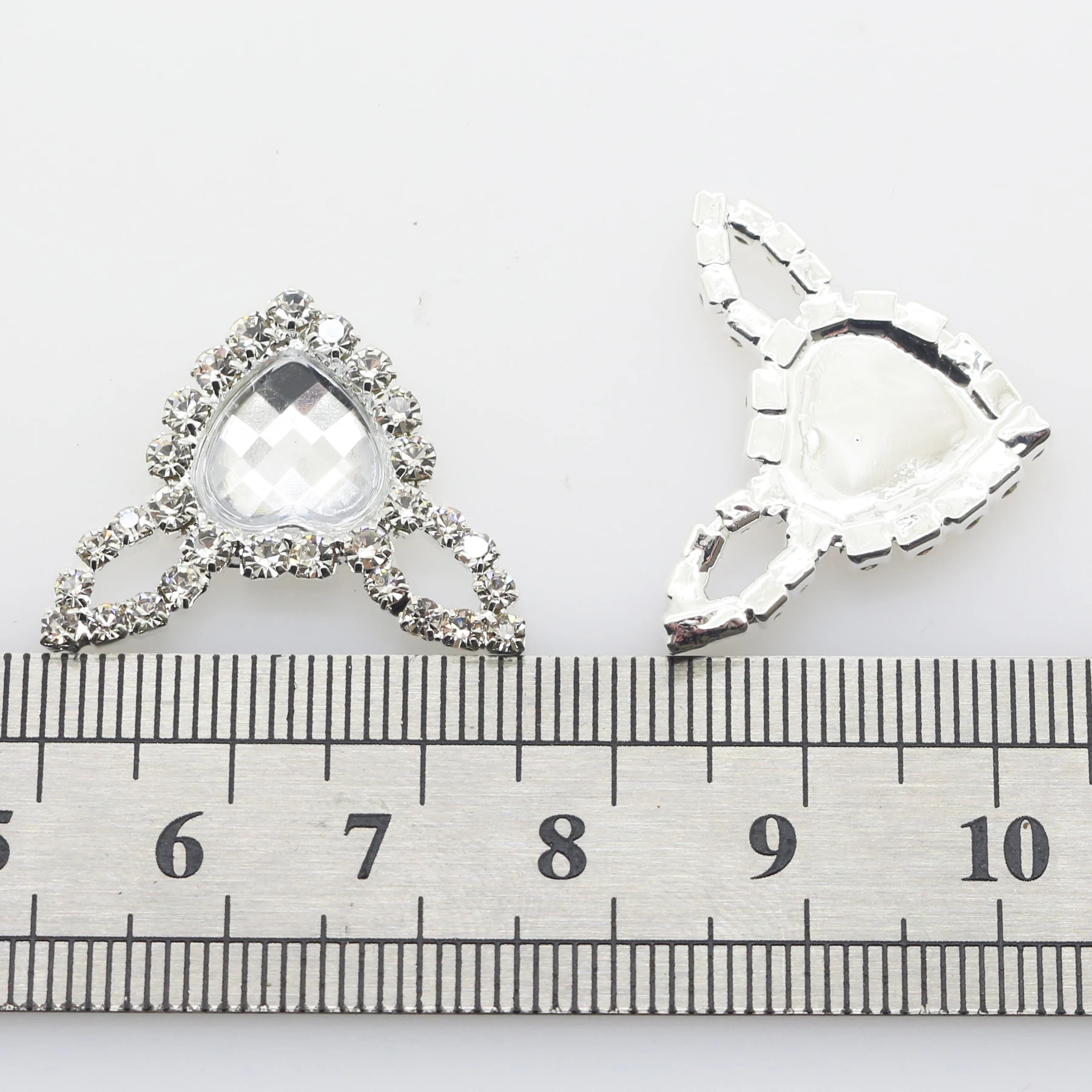 TYNUOMI 10pcs/lot Rhinestone Acrylic Button Device Clothing Sewing Material DIY Christmas Holiday Decoration Accessories
TYNUOMI 10pcs/lot Rhinestone Acrylic Button Device Clothing Sewing Material DIY Christmas Holiday Decoration Accessories