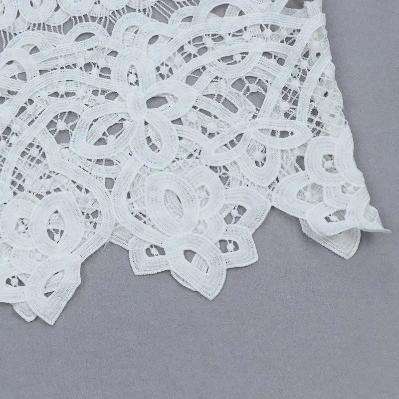 Beateen 2019 New Spring White Lace Dress Embroidery Halter Bandage Sexy Club Party Dress Sleeveless Floral Mini Women Fashion
Beateen 2019 New Spring White Lace Dress Embroidery Halter Bandage Sexy Club Party Dress Sleeveless Floral Mini Women Fashion