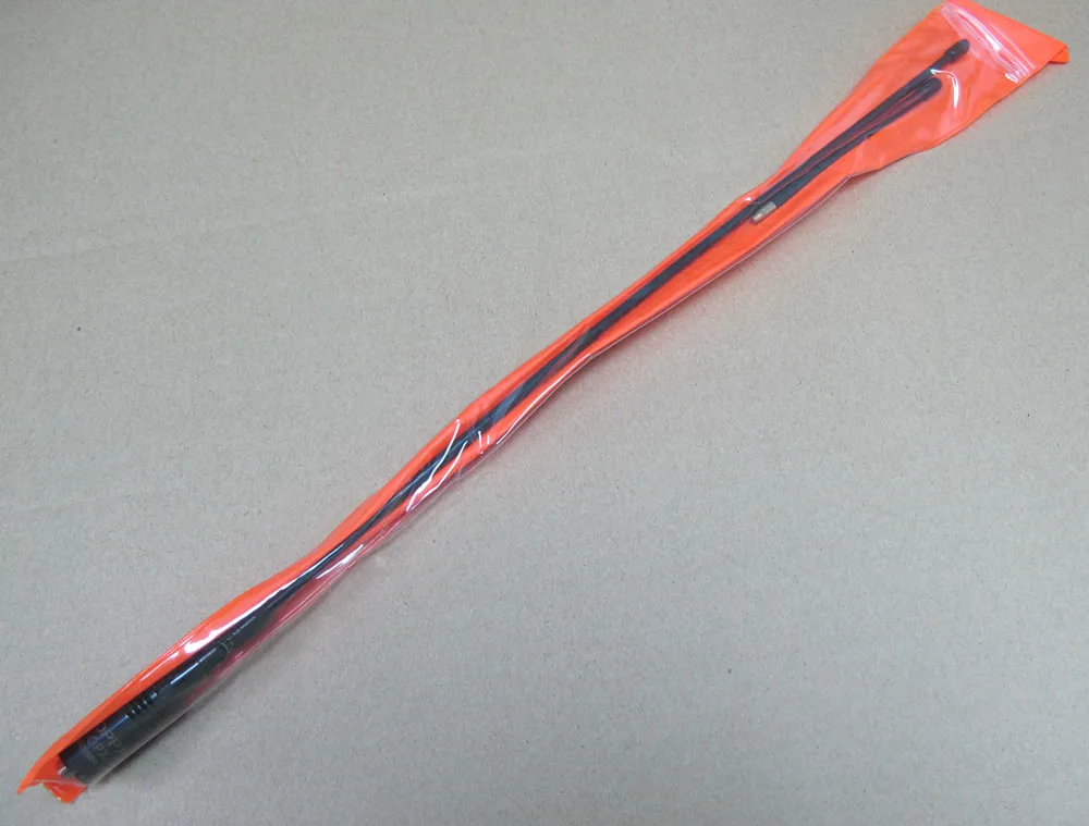 OPPXUN black OPX-772 red SMA-F SMA VHF/UHF 144/430MHz antenna for baofeng UV5R puxing PX777 wouxun for kenwood TYT HYT raiods
OPPXUN black OPX-772 red SMA-F SMA VHF/UHF 144/430MHz antenna for baofeng UV5R puxing PX777 wouxun for kenwood TYT HYT raiods