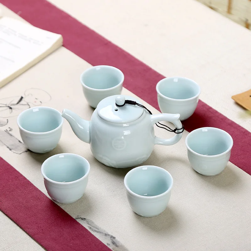7pcs chinese Tea Set Ceramic Kungfu Teapot Porcelain Teaset Tea Cups Ceremony for black/puer/green/white cha,good gifts
7pcs chinese Tea Set Ceramic Kungfu Teapot Porcelain Teaset Tea Cups Ceremony for black/puer/green/white cha,good gifts