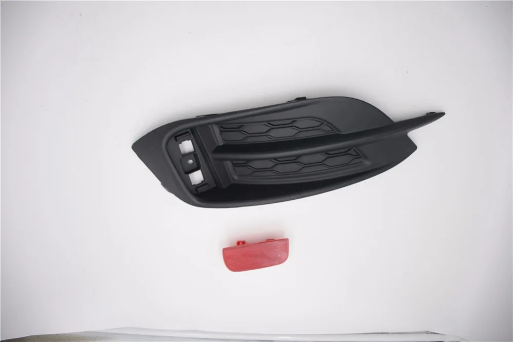 1Set Right Side RH Rear Bumper Reflector + Tail Fog Light Lamp Grille Cover Garnish For HONDA CIVIC SEDAN 2016-2018
1Set Right Side RH Rear Bumper Reflector + Tail Fog Light Lamp Grille Cover Garnish For HONDA CIVIC SEDAN 2016-2018