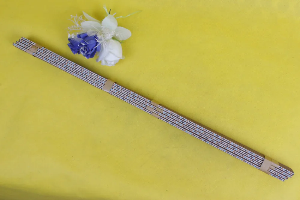 LUTHIER PURFLING 10 шт. полоса LUTHIER PURFLING Связывание инкрустация маркировки новые части гитары Размер: 640x6x1,0 Мммм 67 #
LUTHIER PURFLING 10 шт. полоса LUTHIER PURFLING Связывание инкрустация маркировки новые части гитары Размер: 640x6x1,0 Мммм 67 #