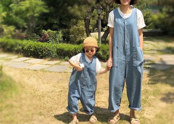 Matching Family Outfit Casual Korean Denim Jumpsuit Mommy and Me Matching Clothes Overalls Mom Son Daughter Clothing Family Look
Matching Family Outfit Casual Korean Denim Jumpsuit Mommy and Me Matching Clothes Overalls Mom Son Daughter Clothing Family Look