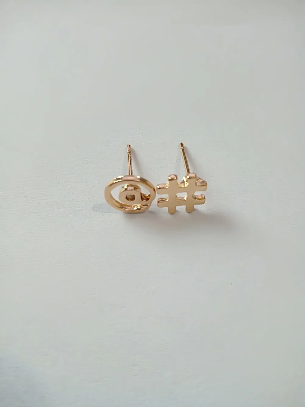 Trendy Network Symbol Stud Earrings Lovely personality "#" and "@" Ear Studs for women
Trendy Network Symbol Stud Earrings Lovely personality "#" and "@" Ear Studs for women