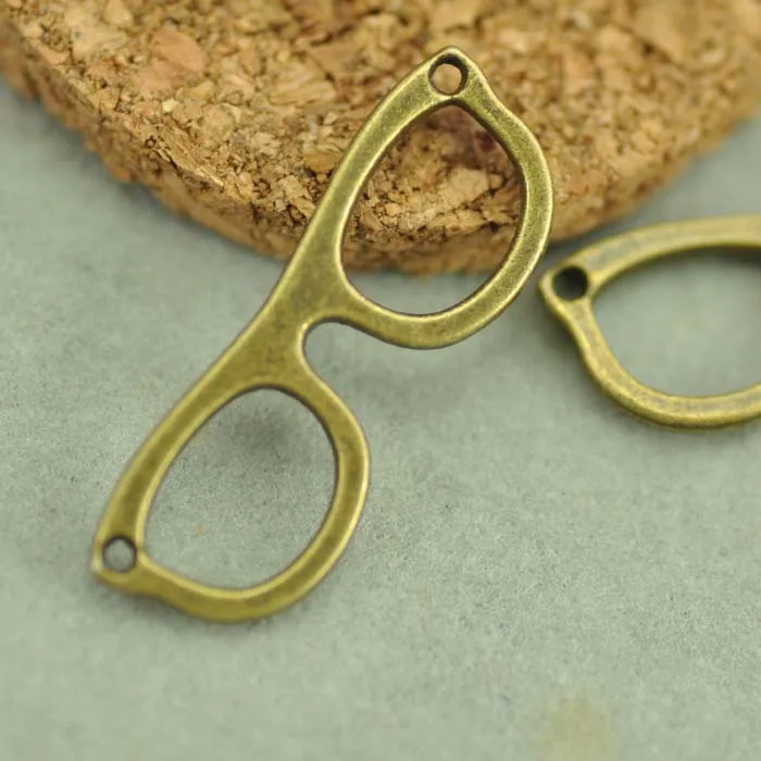 Vintage diy accessories diy handmade materials glasses picture frame 10x28mm 30 Pcs
Vintage diy accessories diy handmade materials glasses picture frame 10x28mm 30 Pcs