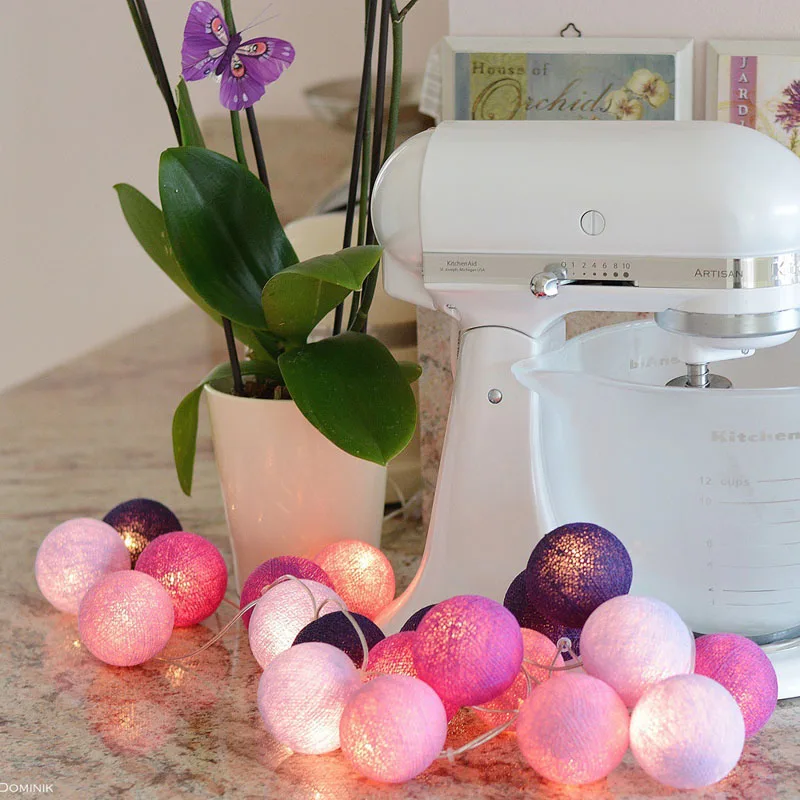 20 LEDs Cotton Ball String Light 3M Colorful Decorative Cotton Fairy DIY Bead Lamp 220V EU Plug Holiday Wedding Garland Lighting
20 LEDs Cotton Ball String Light 3M Colorful Decorative Cotton Fairy DIY Bead Lamp 220V EU Plug Holiday Wedding Garland Lighting