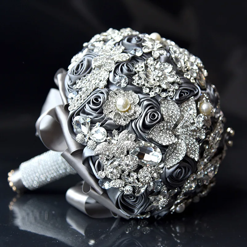 Stunning Bride Brooch Bouquet Royal Blue Leaf Bouquet Crystal Wedding flowers Bridal Bouquets Wedding Accessories Bryllup bukett
Stunning Bride Brooch Bouquet Royal Blue Leaf Bouquet Crystal Wedding flowers Bridal Bouquets Wedding Accessories Bryllup bukett