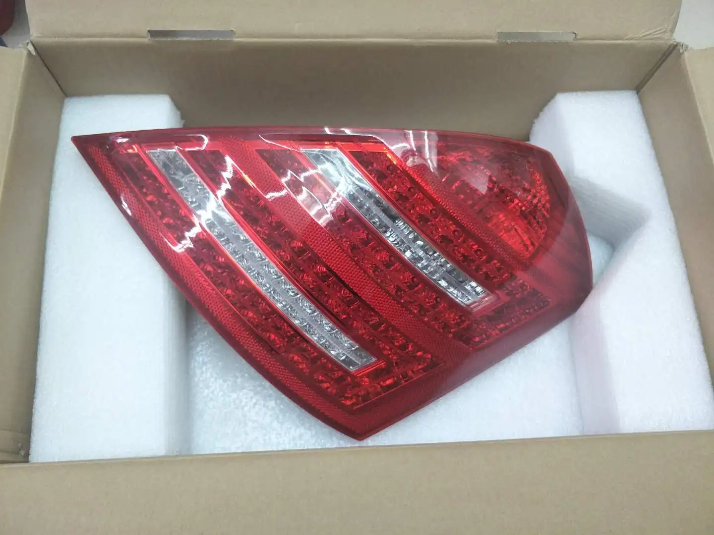 Taillight Rear Left/Right Tail Brake Lights Tail lights assembly Tail Light For Mercedes-Benz W221 S-Class 2007-2013 A2218201464
Taillight Rear Left/Right Tail Brake Lights Tail lights assembly Tail Light For Mercedes-Benz W221 S-Class 2007-2013 A2218201464