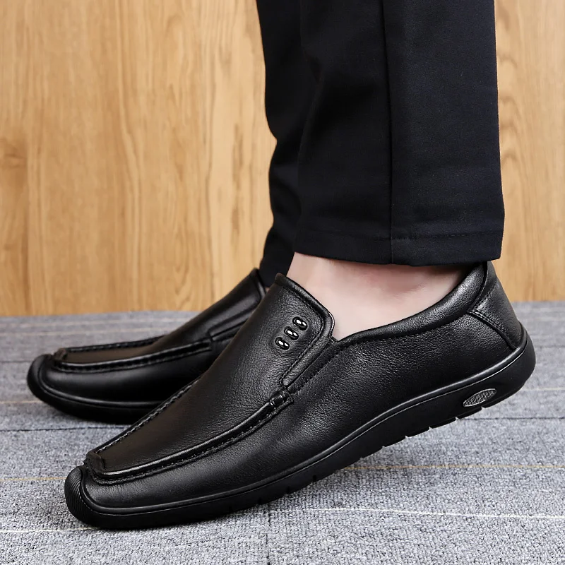 Fashion Style Soft Shoes Men Moccasins High Quality Natural Leather Men Flats Shoes Zapatos Hombre Driving Shoes Dropshipping
Fashion Style Soft Shoes Men Moccasins High Quality Natural Leather Men Flats Shoes Zapatos Hombre Driving Shoes Dropshipping