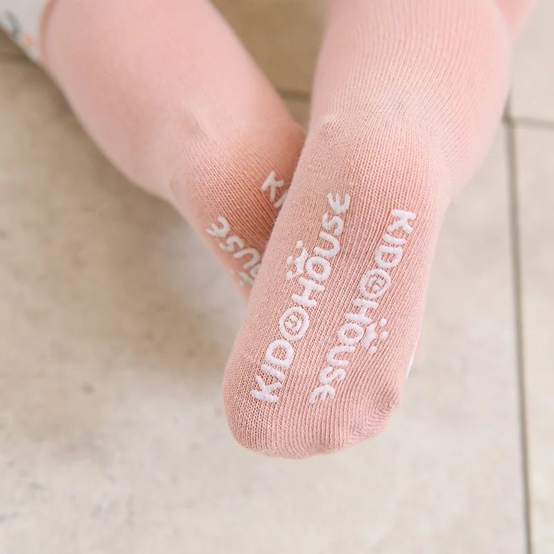 Newborn Toddler knee high sock Baby Girl Boy Socks anti slip Cute Cartoon Cat Fox leg warmers For newborns infant Warm Long Sock
Newborn Toddler knee high sock Baby Girl Boy Socks anti slip Cute Cartoon Cat Fox leg warmers For newborns infant Warm Long Sock