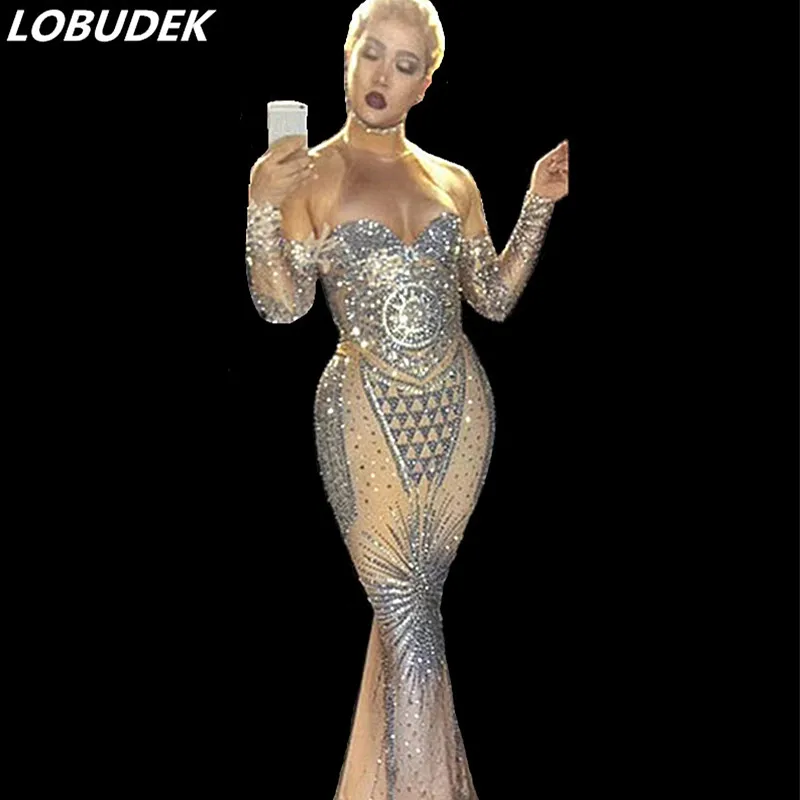 Женское длинное платье с кристаллами, серебристые стразы, для ночного клуба, вечерние певец и ведущий сценический костюм
Женское длинное платье с кристаллами, серебристые стразы, для ночного клуба, вечерние певец и ведущий сценический костюм