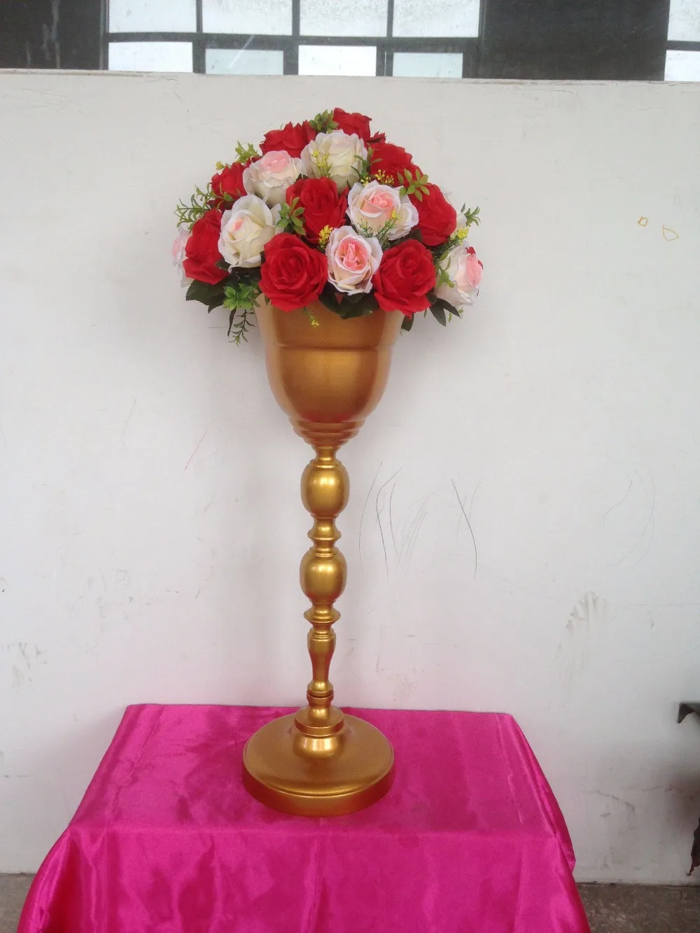 Express Free Shipping Wholesale wedding supplies gold silver trumpet wedding decoration table centerpieces
Express Free Shipping Wholesale wedding supplies gold silver trumpet wedding decoration table centerpieces