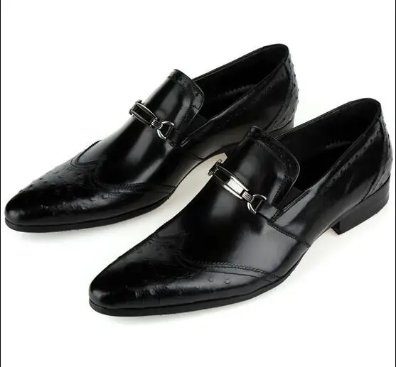 Simple and fashionable British new carved slip-on men's shoes business men's leather shoes pointed toe casual shoes
Simple and fashionable British new carved slip-on men's shoes business men's leather shoes pointed toe casual shoes
