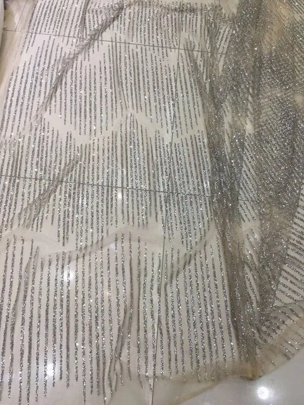 SYJ-43047 shinning glitter Guipure Lace African Cord Lace Fabric with glued glitter
SYJ-43047 shinning glitter Guipure Lace African Cord Lace Fabric with glued glitter