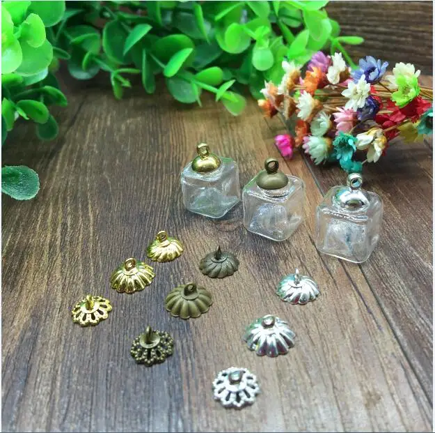 20sets/lot 13mm squares Glass Bubble with cap set jewelry finidings supplies handmade glass vial pendant Ice Cubes glass pendant
20sets/lot 13mm squares Glass Bubble with cap set jewelry finidings supplies handmade glass vial pendant Ice Cubes glass pendant