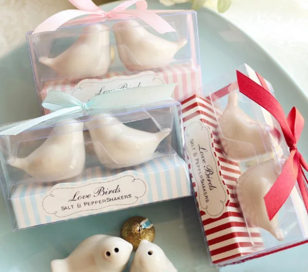 48pcs=24sets/lot Christmas Favors Latest Style Love Birds Salt and Pepper Shaker Wedding Favors and Gift FREE SHIPPING
48pcs=24sets/lot Christmas Favors Latest Style Love Birds Salt and Pepper Shaker Wedding Favors and Gift FREE SHIPPING