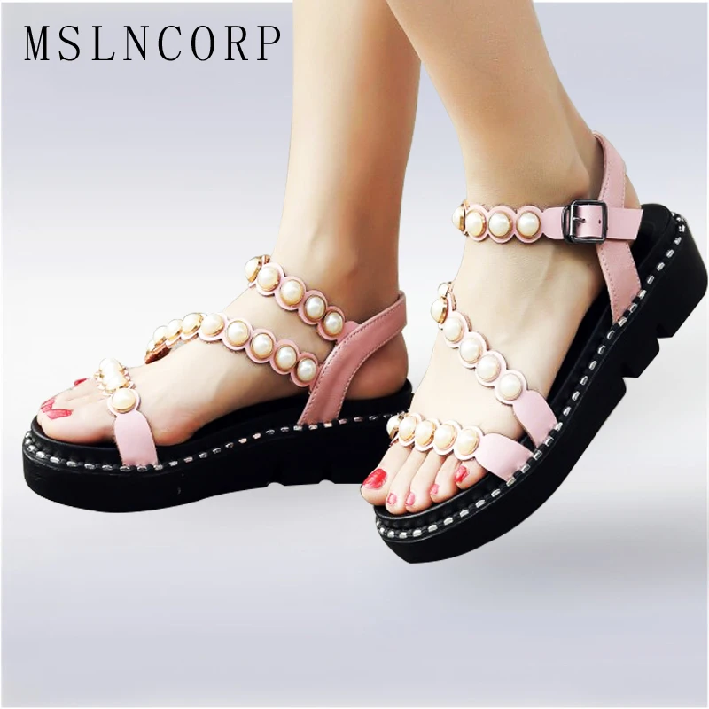 Plus Size 34-44 fashion Summer women's summer belt buckle gladiator sandals pearl bead women casual shoes flats Platform Beach
Plus Size 34-44 fashion Summer women's summer belt buckle gladiator sandals pearl bead women casual shoes flats Platform Beach
