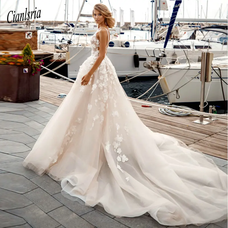 Beach Vestido De Noiva Wedding Dresses A-line V-neck Tulle Lace Backless Dubai Arabic Boho Wedding Gown Bridal Dresses
Beach Vestido De Noiva Wedding Dresses A-line V-neck Tulle Lace Backless Dubai Arabic Boho Wedding Gown Bridal Dresses