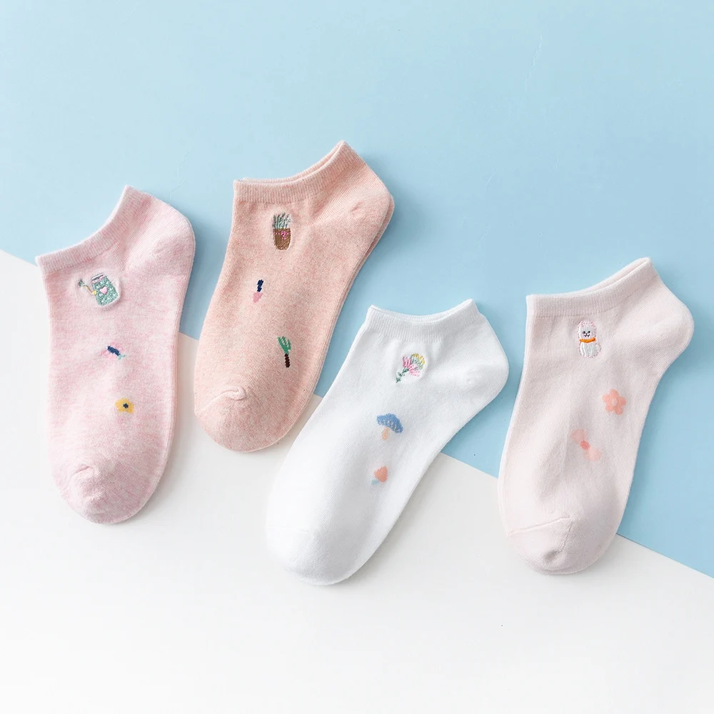 Caramella 4Pairs/Lot New Cotton Women's Socks Summer Spring Ankle Low Female Sock Invisible Candy Color Coconut Ladies Boat Sock
Caramella 4Pairs/Lot New Cotton Women's Socks Summer Spring Ankle Low Female Sock Invisible Candy Color Coconut Ladies Boat Sock