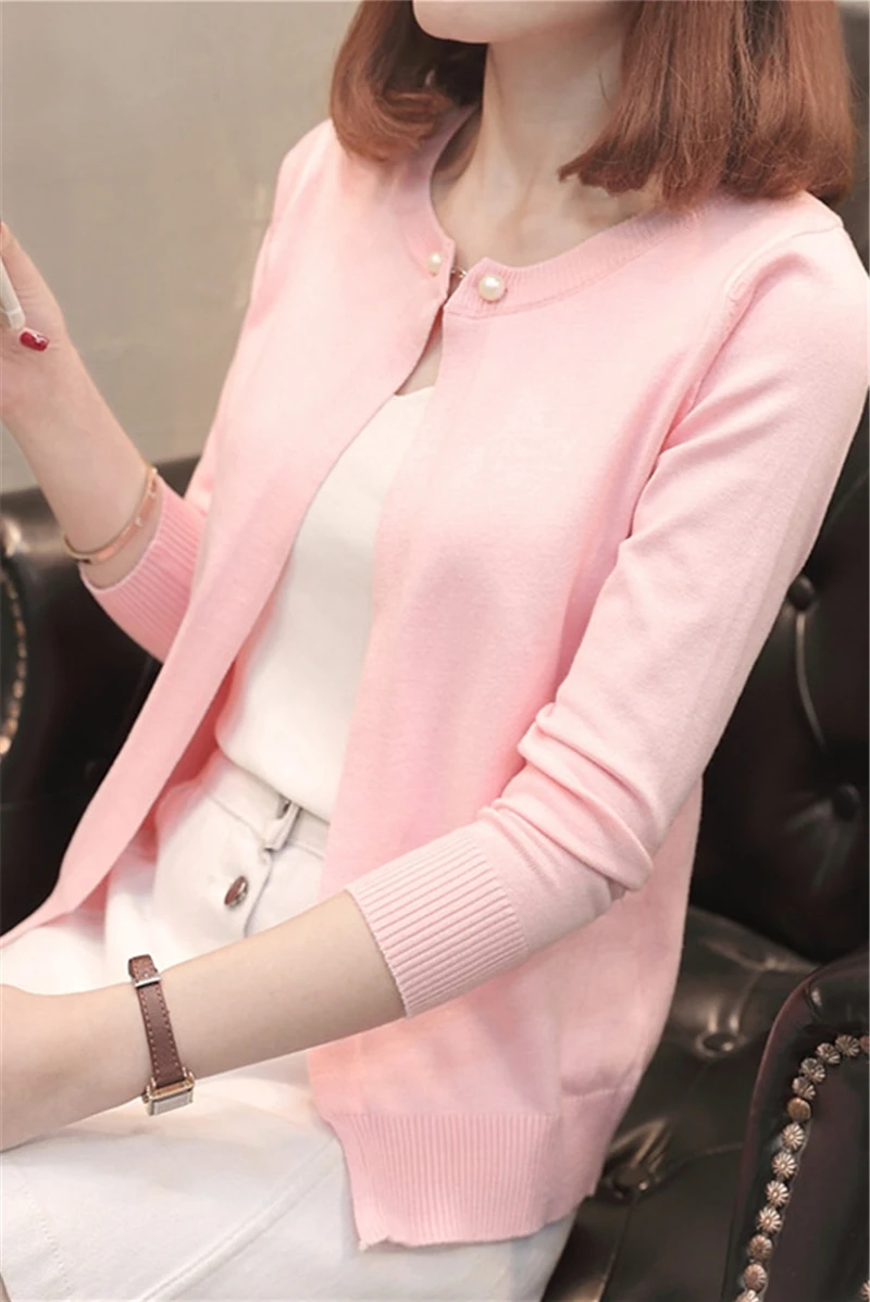 2019 Knitted sweater cardigan spring and summer round collar thin sweater thin jacket sunscreen long sleeve short loose shawl
2019 Knitted sweater cardigan spring and summer round collar thin sweater thin jacket sunscreen long sleeve short loose shawl