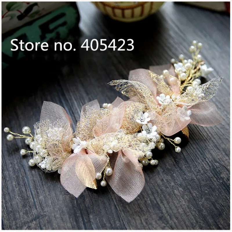 Korean silk yarn pearl flower bride Bridesmaids headdress beauty bride wedding hair accessories pink Lace hair ornament Handmade
Korean silk yarn pearl flower bride Bridesmaids headdress beauty bride wedding hair accessories pink Lace hair ornament Handmade