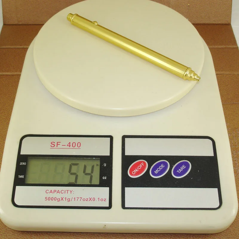 New Cool Design Hand-made Brass Gun Shaped Pen Propelling Slim 54g Heavy Ball Point Pens Cute Retro Gold Copper Pens
New Cool Design Hand-made Brass Gun Shaped Pen Propelling Slim 54g Heavy Ball Point Pens Cute Retro Gold Copper Pens