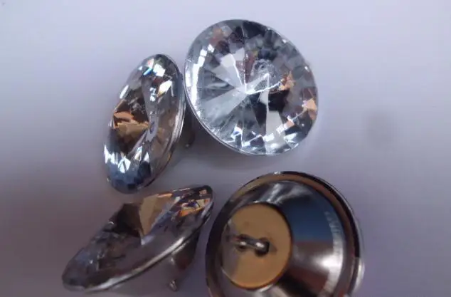 Satellite stone buttons 200 PCS/ lot 25 mm 4 color Sofa buckle Rhinestones crystal decorative buttons, Acrylic soft bag buckles
Satellite stone buttons 200 PCS/ lot 25 mm 4 color Sofa buckle Rhinestones crystal decorative buttons, Acrylic soft bag buckles