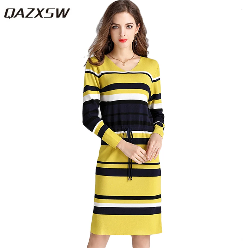 QAZXSW 2018 New Spring Women Dress Striped Ladies Plus Size Dress Harajuku V-Neck Casual Teenager Girl Dress Vestidos Robe HB618
QAZXSW 2018 New Spring Women Dress Striped Ladies Plus Size Dress Harajuku V-Neck Casual Teenager Girl Dress Vestidos Robe HB618