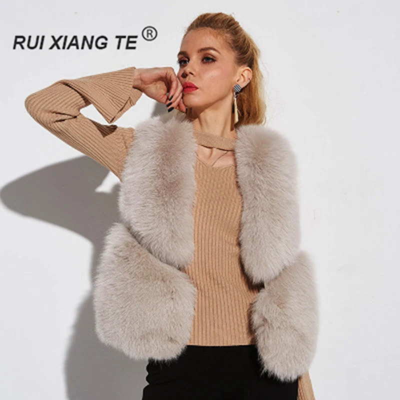 RuiXiangTe шуба натуральный мех женский меховые жилетки из натурального меха песец короткий жилет для зима новика мех 2019
RuiXiangTe шуба натуральный мех женский меховые жилетки из натурального меха песец короткий жилет для зима новика мех 2019
