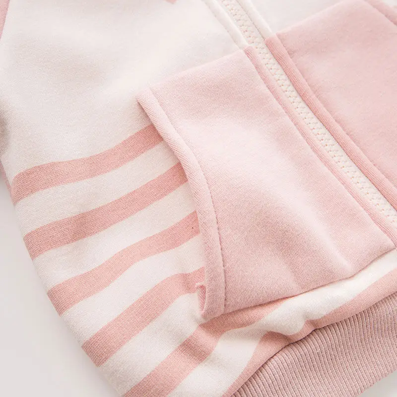 DBZ8072 dave bella autumn baby unisex fashion clothing sets hooded long sleeve suits children
DBZ8072 dave bella autumn baby unisex fashion clothing sets hooded long sleeve suits children