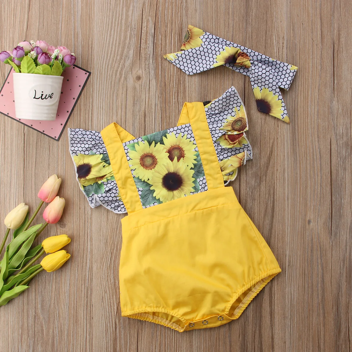 Cute Newborn Kid Baby Girl Sunflower Bodysuit Jumpsuit Sunsuit Outfit Set One Piece Clothes Fashion Short Fly Sleeve Clothing
Cute Newborn Kid Baby Girl Sunflower Bodysuit Jumpsuit Sunsuit Outfit Set One Piece Clothes Fashion Short Fly Sleeve Clothing