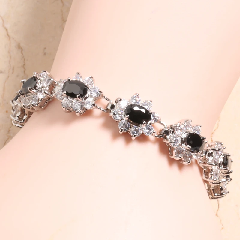 Elegant Black Onyx White Zircon Silver Plated Argent Link Chain Bracelet 6 7 Inch L10047
Elegant Black Onyx White Zircon Silver Plated Argent Link Chain Bracelet 6 7 Inch L10047